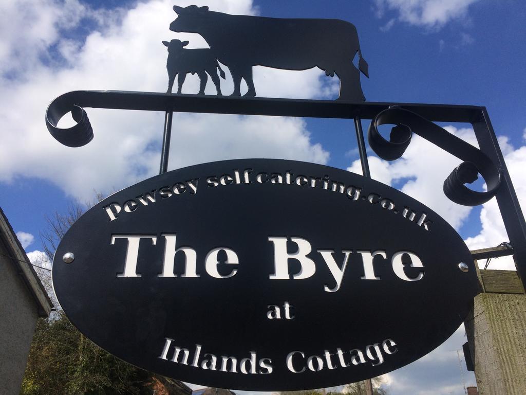 Centre Village 2 Bedroom Cottage - The Byre Pewsey 外观 照片