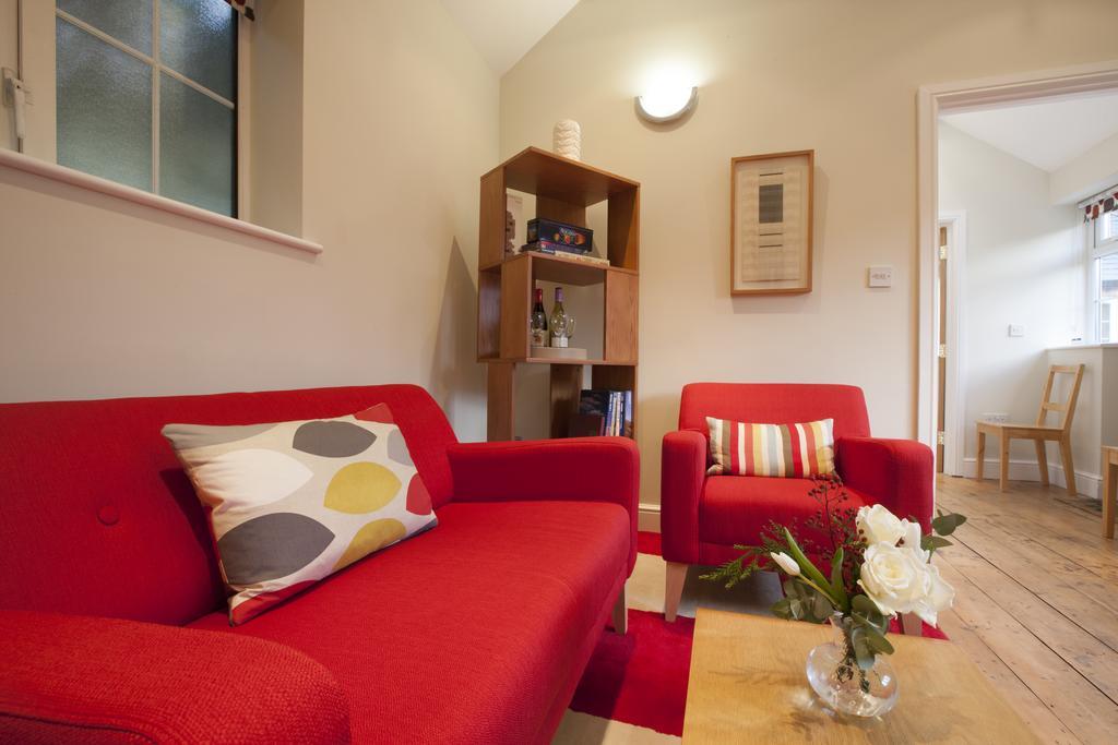 Centre Village 2 Bedroom Cottage - The Byre Pewsey 外观 照片